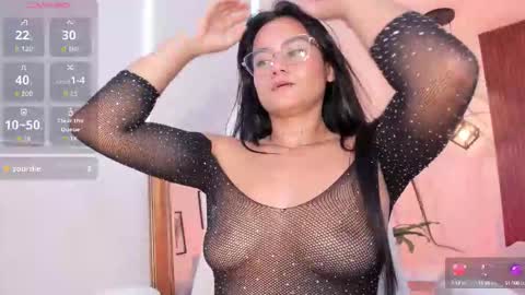 Snapshot of miiaa_jones chatting on October 11, 2:31 pm Mia online show from October 11, 2:31 pm