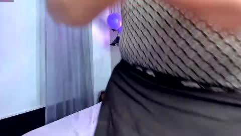 miiastorm online show from April 23, 4:53 am