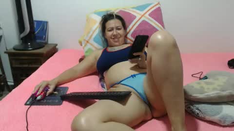 Snapshot of miilu74 chatting on October 22, 8:58 pm Miilu74 online show from October 22, 8:58 pm
