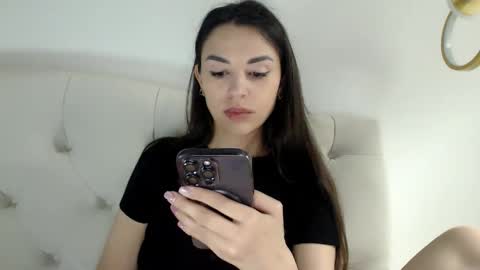 Mika online show from April 4, 9:24 pm