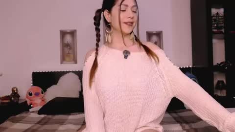 mikaylaraven online show from April 16, 4:24 am