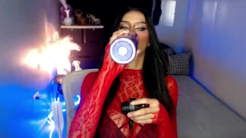 MikeyAlawi online show from June 6, 1:06 pm