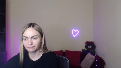 Adalina online show from April 18, 7:58 pm