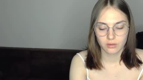 mila_keyy online show from May 8, 8:54 pm