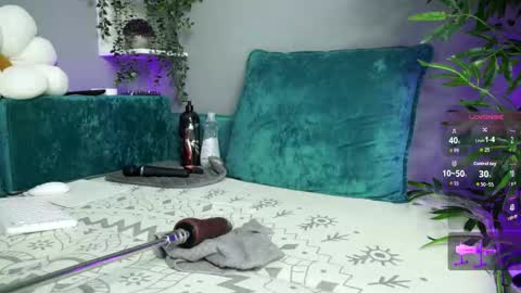 Mila Sapphire online show from September 11, 6:03 am