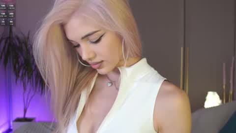 Mila and u can call me sweet bunny online show from February 27, 11:10 am