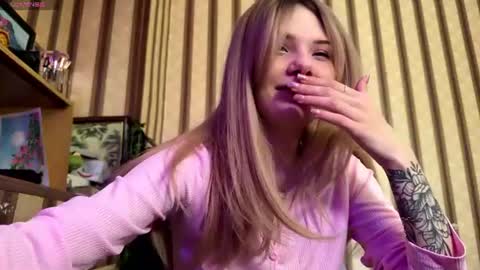 milakittys online show from June 23, 9:40 am