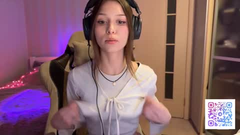 milamiuu online show from February 1, 4:50 pm