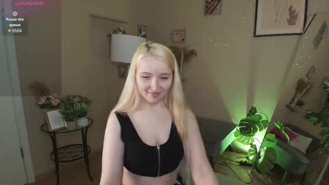 Milana online show from November 6, 8:37 pm