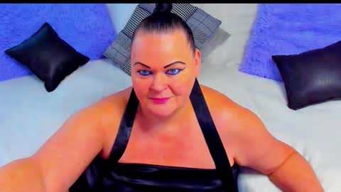 Lana online show from December 3, 11:12 am