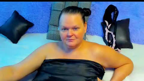 Lana online show from November 15, 1:12 pm