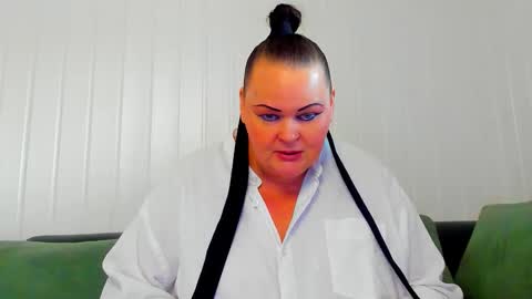 Lana online show from March 16, 4:00 pm