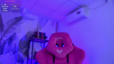 milastoyne online show from March 6, 9:48 am