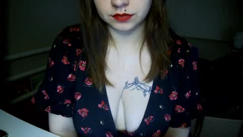 Milaxcute online show from April 8, 6:10 pm