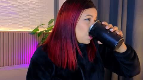 milena_lawson online show from November 11, 10:45 am