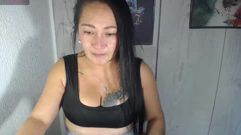 Julianna online show from April 13, 1:29 am