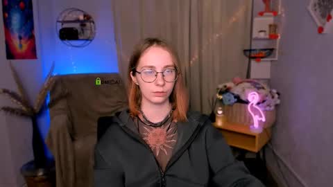 Mila online show from February 26, 8:08 pm