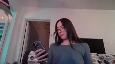 milknhunnny online show from January 9, 4:50 am