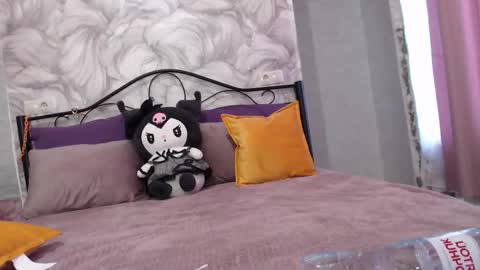 Snapshot of milky_way_rrr chatting on October 1, 2:11 pm Milky online show from October 1, 2:11 pm
