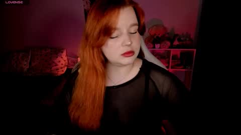 Lisa online show from October 7, 2:32 pm