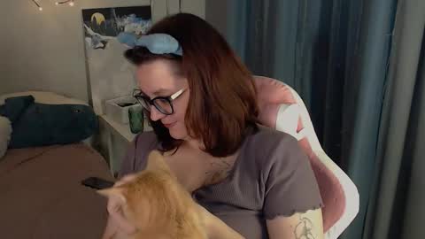 Milla online show from February 18, 11:48 pm