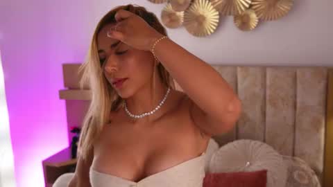 erika rf99 online show from September 18, 3:49 am