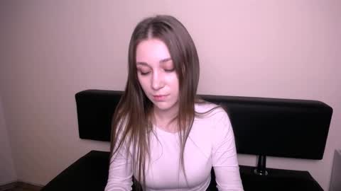 Milla online show from November 27, 1:14 pm