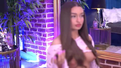 Snapshot of millaserene chatting on November 1, 5:55 am Milla online show from November 1, 5:55 am