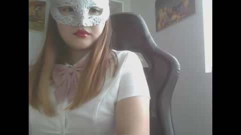 milleynoface online show from April 12, 8:55 pm