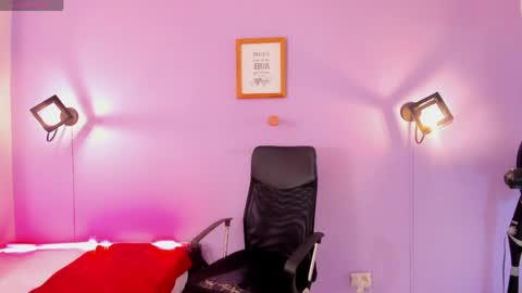 Millie online show from April 18, 1:24 pm