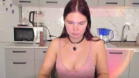 Welcome My name is Tina online show from November 5, 10:04 pm