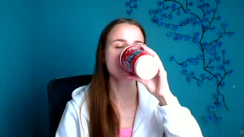 Milly online show from June 17, 5:42 am