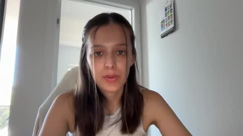 Milly online show from December 1, 2:15 am