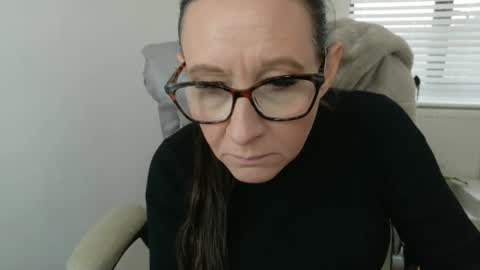 Milly online show from November 11, 12:46 pm