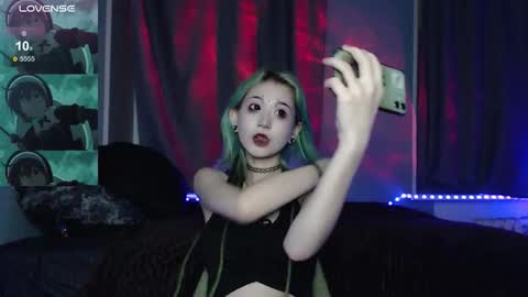 milten_trish online show from December 3, 7:38 pm