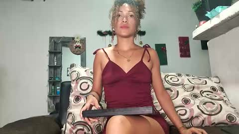 Milu online show from December 14, 3:56 am