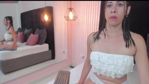  miluu  online show from February 23, 12:04 pm