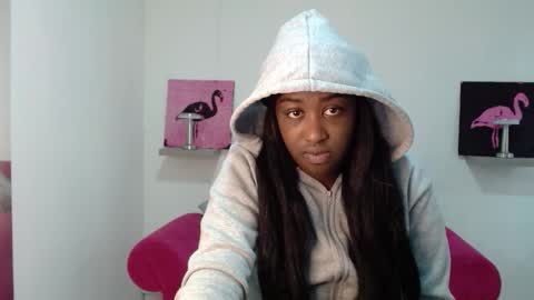 Snapshot of milykaebony69 chatting on September 29, 1:05 pm milyka online show from September 29, 1:05 pm
