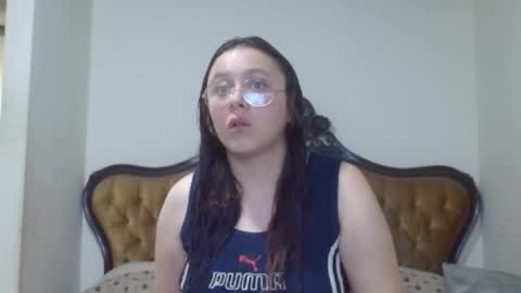 mimi online show from March 4, 7:11 pm