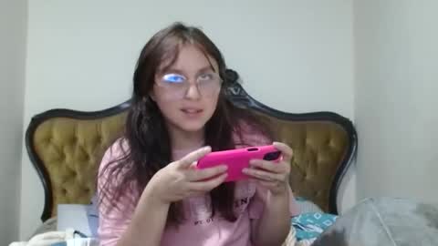 mimi online show from February 9, 11:25 pm