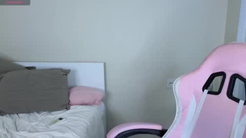 Kiko online show from February 19, 3:39 am