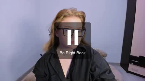 hi Im Mina  online show from November 16, 5:31 am