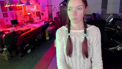 Mindy Mars online show from December 15, 4:56 pm