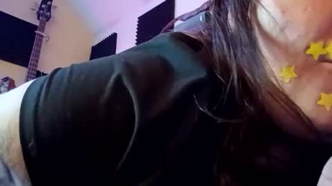 mindyourvib3z online show from April 25, 7:00 pm