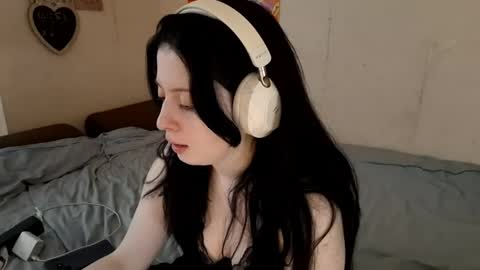 Mindy online show from April 6, 4:23 am