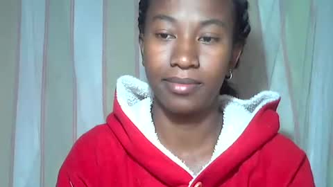 minouch211907 online show from November 15, 3:18 am