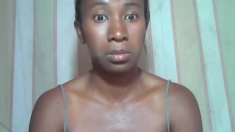 minouch211907 online show from November 25, 7:21 am