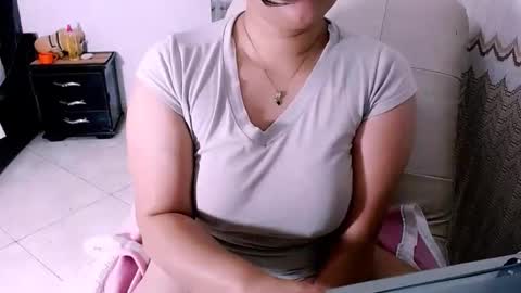 mira_cherry online show from April 1, 1:28 am