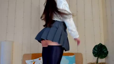 Mira online show from April 15, 2:45 am