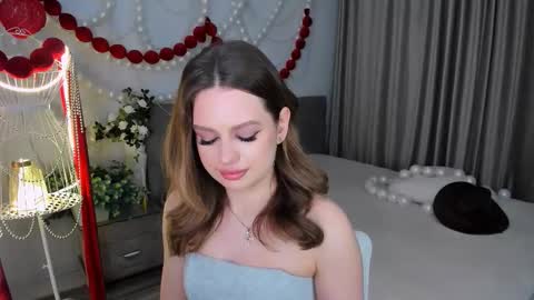 Emma online show from March 27, 7:25 pm